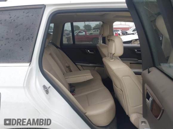 2015 Mercedes-Benz GLK 350 with VIN WDCGG5HB0FG348789, listed as a IAAI auction lot 41886109 with 141,079 mi miles and . Bid and sale history available at DreamBid. Image 8.
