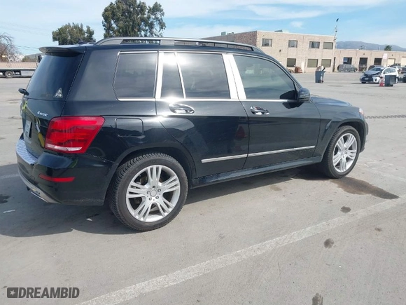 2013 Mercedes-Benz GLK-Class GLK 350 with VIN WDCGG8JB5DG108761, listed as a IAAI auction lot 41622613 with 177,587 mi miles. Bid and sale history available at carsss.com. Image 4.