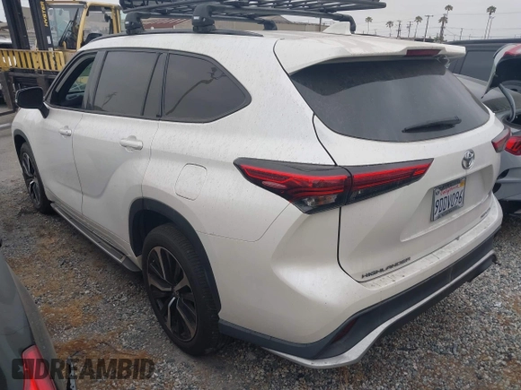 2021 Toyota Highlander XSE z VIN 5TDLZRBH8MS062159, wystawiony jako IAAI lot #42245182 z przebiegiem 63 072 mil mil oraz . Historia ofert i sprzedaży dostępna na DreamBid. Obrazek 3.
