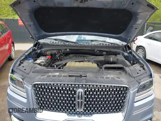 2021 Lincoln Navigator Black Label z VIN 5LMJJ3TT9MEL04485, wystawiony jako IAAI lot #42076087 z przebiegiem 69 704 mil mil oraz . Historia ofert i sprzedaży dostępna na DreamBid. Obrazek 10.