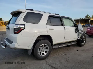 2015 Toyota 4Runner Limited with VIN JTEBU5JRXF5247072, listed as a Copart auction lot 69545263 with Not Provided miles and Salvage Title. Bid and sale history available at carsss.com. Image 3.