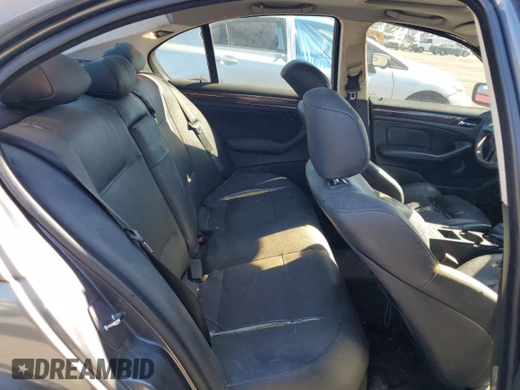 2003 BMW 3 Series 325i with VIN WBAAZ33443PH35523, listed as a Copart auction lot 42237685 with 168,976 mi miles and Salvage Title. Bid and sale history available at carsss.com. Image 10.