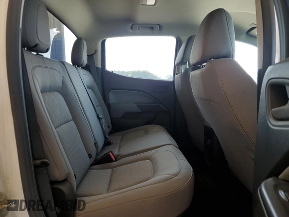 2019 GMC Canyon 2WD with VIN 1GTG5BEA4K1113427, listed as a Copart auction lot 61204433 with 15,908 mi miles and Salvage Title. Bid and sale history available at carsss.com. Image 10.