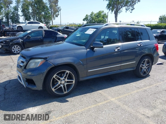 2015 Mercedes-Benz GLK 350 z VIN WDCGG5HB3FG393595, wystawiony jako IAAI lot #42316178 z przebiegiem 132 178 mil mil oraz . Historia ofert i sprzedaży dostępna na DreamBid. Obrazek 17.