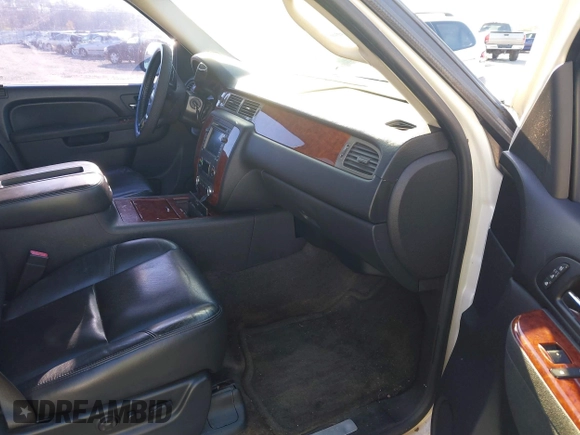 2010 Chevrolet Avalanche LTZ with VIN 3GNNCGE04AG125909, listed as a IAAI auction lot 41666145 with 92,395 mi miles and . Bid and sale history available at DreamBid. Image 5.