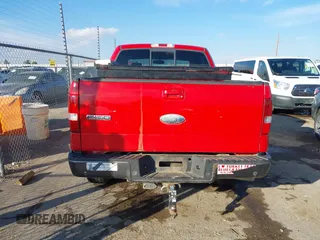 2008 Ford F-150 XLT z VIN 1FTPW14V18FA93547, wystawiony jako IAAI lot #38199628 z przebiegiem 188 918 mil mil oraz . Historia ofert i sprzedaży dostępna na DreamBid. Obrazek 16.