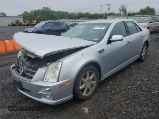 2011 Cadillac STS RWD z VIN 1G6DW6ED1B0118773, wystawiony jako Copart lot #55436495 z przebiegiem 83 591 mil mil oraz Szkody całkowita. Historia ofert i sprzedaży dostępna na DreamBid. Obrazek 1.