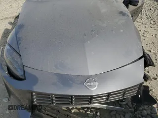 2024 Nissan Z Sport z VIN JN1BZ4AH7RM362538, wystawiony jako Copart lot #71589374 z przebiegiem Nie podano mil oraz Szkody całkowita. Historia ofert i sprzedaży dostępna na DreamBid. Obrazek 12.