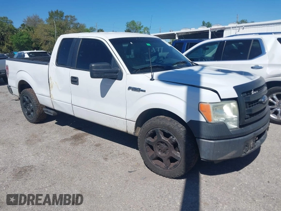 2013 Ford F-150 XL with VIN 1FTEX1CM8DFB10819, listed as a IAAI auction lot 41741447 with 175,524 mi miles. Bid and sale history available at carsss.com. Image 1.