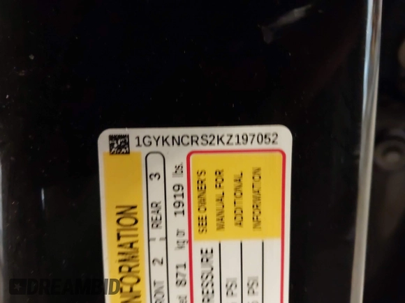 2019 Cadillac XT5 Luxury FWD z VIN 1GYKNCRS2KZ197052, wystawiony jako IAAI lot #42242466 z przebiegiem 86 678 mil mil oraz . Historia ofert i sprzedaży dostępna na DreamBid. Obrazek 9.