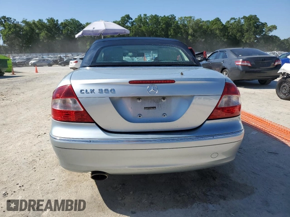 2006 Mercedes-Benz CLK 3.5L with VIN WDBTK56G86T056136, listed as a Copart auction lot 53261395 with 129,834 mi miles and Salvage Title. Bid and sale history available at carsss.com. Image 6.