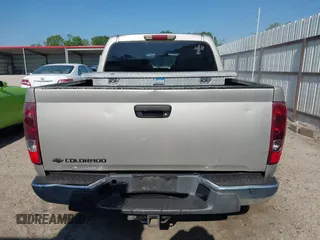 2006 Chevrolet Colorado LT w/2LT with VIN 1GCDT136X68221789, listed as a IAAI auction lot 42041440 with 216,625 mi miles. Bid and sale history available at carsss.com. Image 17.