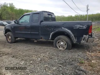 2000 Ford F-150 XL with VIN 1FTRX18W0YNC08668, listed as a Copart auction lot 53636035 with 0 mi miles and Salvage Title. Bid and sale history available at carsss.com. Image 2.
