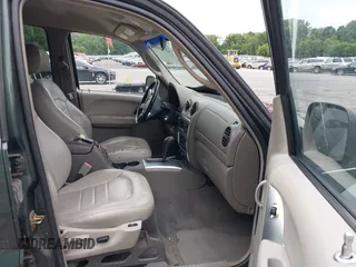 2002 Jeep Liberty Limited с VIN 1J4GL58K32W180061, выставлен на аукционе IAAI как лот 42644030 с пробегом 105 668 миль миль и . История ставок и продаж доступна на DreamBid. Изображение 5.