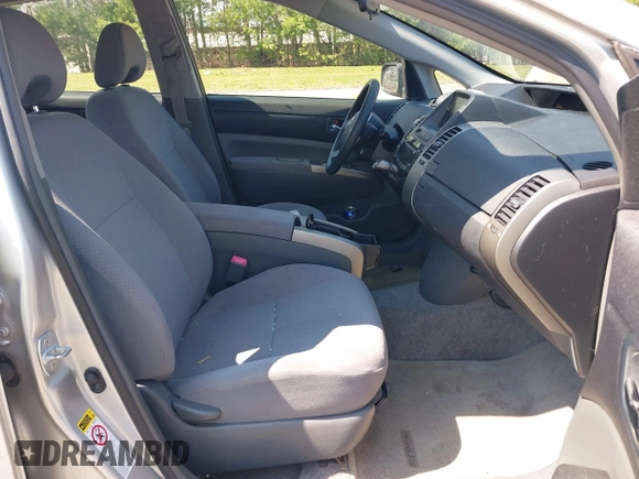 2007 Toyota Prius with VIN JTDKB20U777568765, listed as a IAAI auction lot 42029890 with 62,475 mi miles. Bid and sale history available at carsss.com. Image 5.