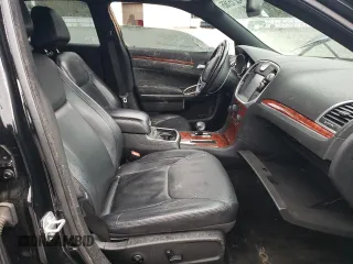 2014 Chrysler 300 with VIN 2C3CCAAG8EH320633, listed as a Copart auction lot 45215165 with 83,336 mi miles and Salvage Title. Bid and sale history available at carsss.com. Image 7.