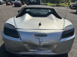 2007 Saturn Sky with VIN 1G8MB35B67Y101976, listed as a IAAI auction lot 42031215 with 81,153 mi miles. Bid and sale history available at carsss.com. Image 6.