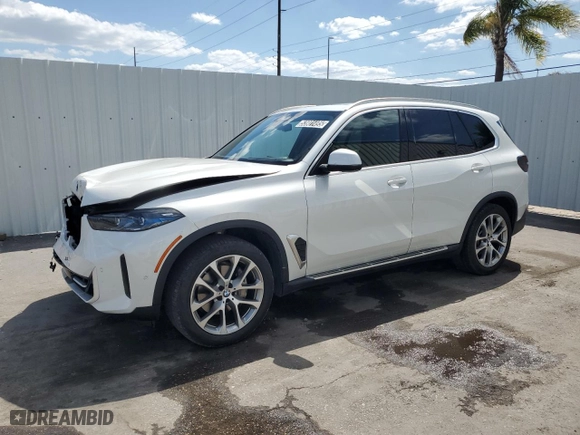 2024 BMW X5 sDrive40i with VIN 5UX13EU03R9T50071, listed as a Copart auction lot 53901495 with 34,178 mi miles and Clean Title. Bid and sale history available at carsss.com. Image 1.