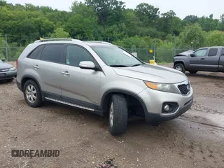 2013 Kia Sorento LX with VIN 5XYKTDA23DG371726, listed as a IAAI auction lot 42696464 with 238,436 mi miles and . Bid and sale history available at DreamBid. Image 1.
