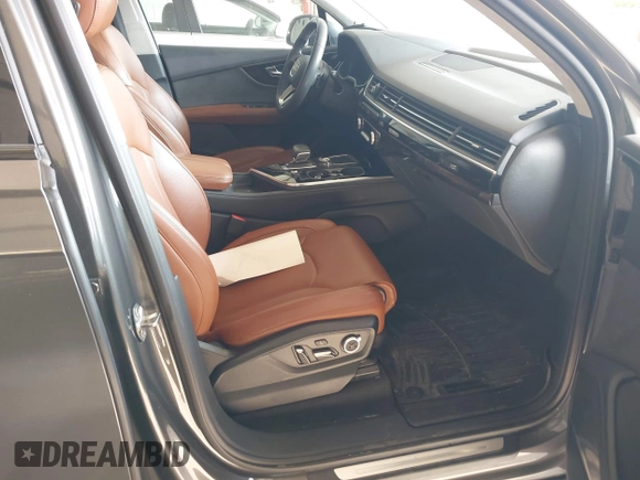 2019 Audi Q7 Prestige z VIN WA1VABF78KD018836, wystawiony jako IAAI lot #42189206 z przebiegiem 83 737 mil mil oraz . Historia ofert i sprzedaży dostępna na DreamBid. Obrazek 5.
