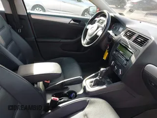2014 Volkswagen Jetta SE с VIN 3VWD17AJ7EM303390, выставлен на аукционе IAAI как лот 42342049 с пробегом 103 763 миль миль и . История ставок и продаж доступна на DreamBid. Изображение 5.