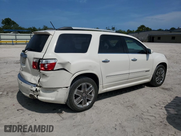 2011 GMC Acadia Denali z VIN 1GKKRTED0BJ229064, wystawiony jako Copart lot #55433325 z przebiegiem 91 838 mil mil oraz Szkoda całkowita • Salvage title. Historia ofert i sprzedaży dostępna na DreamBid. Obrazek 3.