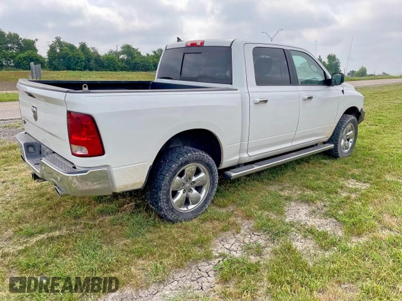 2015 Ram 1500 Outdoorsman z VIN 1C6RR7LM1FS688552, wystawiony jako Copart lot #57871575 z przebiegiem Nie podano mil oraz Czysty tytuł • Clean title. Historia ofert i sprzedaży dostępna na DreamBid. Obrazek 4.