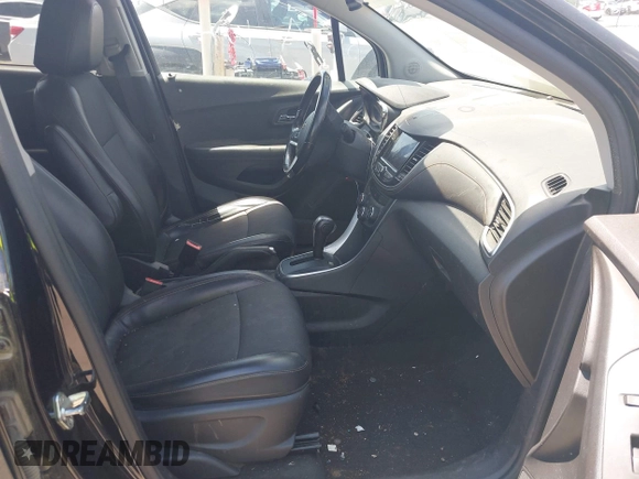 2020 Chevrolet Trax LT with VIN KL7CJLSB6LB014470, listed as a IAAI auction lot 42194730 with Not Provided miles and . Bid and sale history available at DreamBid. Image 5.