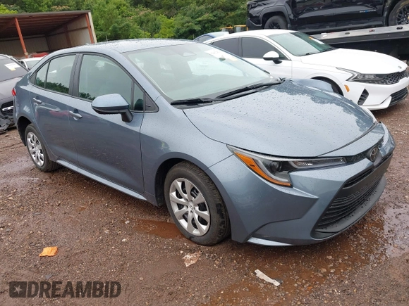 2025 Toyota Corolla LE z VIN 5YFB4MDE1SP294222, wystawiony jako IAAI lot #42462252 z przebiegiem 7 389 mil mil oraz . Historia ofert i sprzedaży dostępna na DreamBid. Obrazek 1.