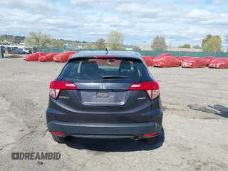2018 Honda HR-V LX with VIN 3CZRU6H37JG708010, listed as a IAAI auction lot 42059990 with 100,822 mi miles. Bid and sale history available at carsss.com. Image 17.