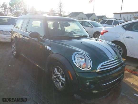 2013 MINI Cooper Clubman with VIN WMWZF3C57DT489934, listed as a IAAI auction lot 41290072 with 109,337 mi miles. Bid and sale history available at carsss.com. Image 1.