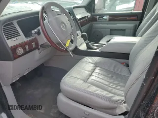 2004 Lincoln Navigator Luxury with VIN 5LMFU28R84LJ41621, listed as a Copart auction lot 84015514 with 107,634 mi miles and Salvage Title. Bid and sale history available at carsss.com. Image 7.