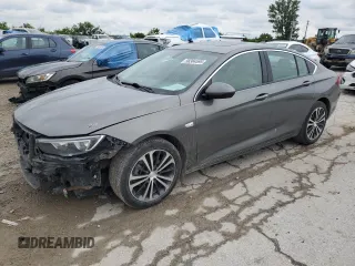 2018 Buick Regal Essence z VIN W04GP6SX5J1080845, wystawiony jako Copart lot #58384595 z przebiegiem 248 865 mil mil oraz Szkoda całkowita • Salvage title. Historia ofert i sprzedaży dostępna na DreamBid. Obrazek 1.