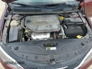 2015 Chrysler 200 Limited z VIN 1C3CCCAB6FN651994, wystawiony jako Copart lot #55987865 z przebiegiem 24 402 mil mil oraz Szkoda całkowita • Salvage title. Historia ofert i sprzedaży dostępna na DreamBid. Obrazek 11.