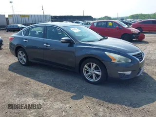 2013 Nissan Altima SL with VIN 1N4AL3AP7DC137780, listed as a IAAI auction lot 42482054 with 123,835 mi miles and . Bid and sale history available at DreamBid. Image 1.