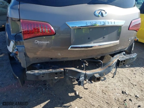 2015 Infiniti QX80 with VIN JN8AZ2NC3F9370537, listed as a IAAI auction lot 41492839 with 137,129 mi miles. Bid and sale history available at carsss.com. Image 6.