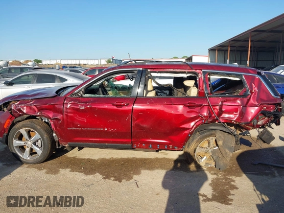 2024 Jeep Grand Cherokee Limited with VIN 1C4RJKBG2R8934671, listed as a IAAI auction lot 41983768 with 16,944 mi miles and . Bid and sale history available at DreamBid. Image 14.