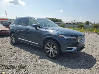 2023 Volvo XC90 Plus Bright Theme z VIN YV4H60CN5P1941258, wystawiony jako Copart lot #65315794 z przebiegiem Nie podano mil oraz Szkoda całkowita • Salvage title. Historia ofert i sprzedaży dostępna na DreamBid. Obrazek 4.