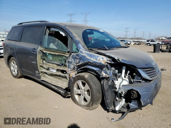 2015 Toyota Sienna LE AAS with VIN 5TDKK3DC3FS596221, listed as a Copart auction lot 48704235 with 194,571 mi miles and Salvage Title. Bid and sale history available at carsss.com. Image 4.