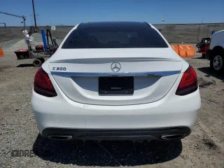 2019 Mercedes-Benz C 300 z VIN 55SWF8DB9KU298764, wystawiony jako Copart lot #57263505 z przebiegiem 95 037 mil mil oraz Szkoda całkowita • Salvage title. Historia ofert i sprzedaży dostępna na DreamBid. Obrazek 6.