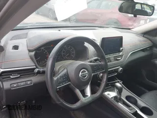 2022 Nissan Altima SR z VIN 1N4BL4CV0NN406553, wystawiony jako IAAI lot #42178905 z przebiegiem 43 138 mil mil oraz . Historia ofert i sprzedaży dostępna na DreamBid. Obrazek 17.