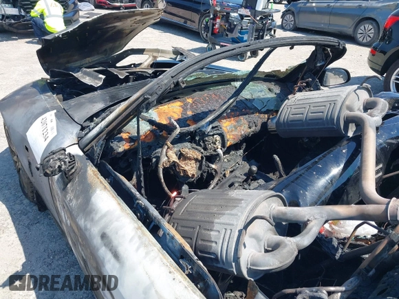 2005 Honda S2000 z VIN JHMAP21405S006517, wystawiony jako IAAI lot #42071234 z przebiegiem Nie podano mil oraz . Historia ofert i sprzedaży dostępna na DreamBid. Obrazek 14.