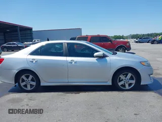 2012 Toyota Camry L with VIN 4T1BF1FK4CU061477, listed as a IAAI auction lot 42004963 with 286,689 mi miles. Bid and sale history available at carsss.com. Image 13.