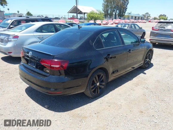 2018 Volkswagen Jetta SE Sport with VIN 3VWD17AJ2JM255162, listed as a IAAI auction lot 42506390 with 111,186 mi miles and . Bid and sale history available at DreamBid. Image 4.
