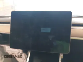 2020 Tesla Model 3 Long Range z VIN 5YJ3E1EB7LF619120, wystawiony jako IAAI lot #41334485 z przebiegiem Nie podano mil oraz . Historia ofert i sprzedaży dostępna na DreamBid. Obrazek 16.