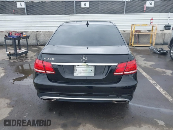 2014 Mercedes-Benz E 350 Sport with VIN WDDHF5KB4EA955176, listed as a IAAI auction lot 42054031 with 191,521 mi miles and . Bid and sale history available at carsss.com. Image 16.