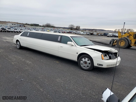 2005 Cadillac Deville Professional Limousine with VIN 1GEEH90Y25U550140, listed as a Copart auction lot 80473974 with NaN miles and Clean Title. Bid and sale history available at carsss.com. Image 4.