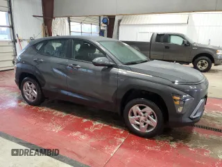 2025 Hyundai Kona SE with VIN KM8HACAB6SU256006, listed as a Copart auction lot 47573995 with 383 mi miles and Salvage Title. Bid and sale history available at carsss.com. Image 4.