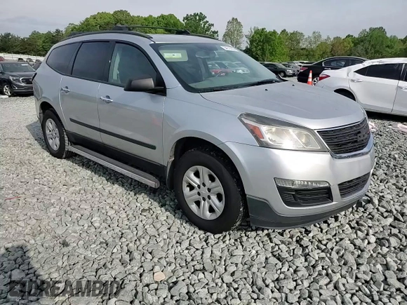 2015 Chevrolet Traverse LS z VIN 1GNKRFKDXFJ156753, wystawiony jako Copart lot #54516265 z przebiegiem 151 487 mil mil oraz Szkoda całkowita • Salvage title. Historia ofert i sprzedaży dostępna na DreamBid. Obrazek 14.