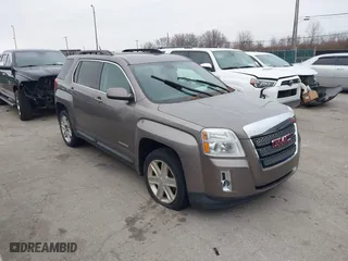 2011 GMC Terrain SLE-2 with VIN 2CTFLSE54B6310524, listed as a IAAI auction lot 41215197 with 209,043 mi miles. Bid and sale history available at carsss.com. Image 1.